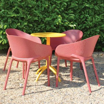 4 Seater Octopus Table in Yellow with Sky Chairs in Marsala