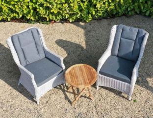 2 Seater Round Bistro Table With Roma Chairs